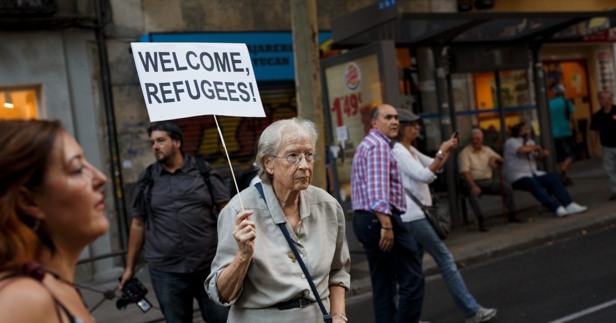 Spain’s lesson on immigration: it will regularise at least 500,000 asylum seekers